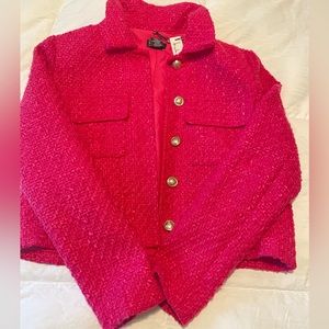 Beautiful blazer will look fabulous for winter or spring!